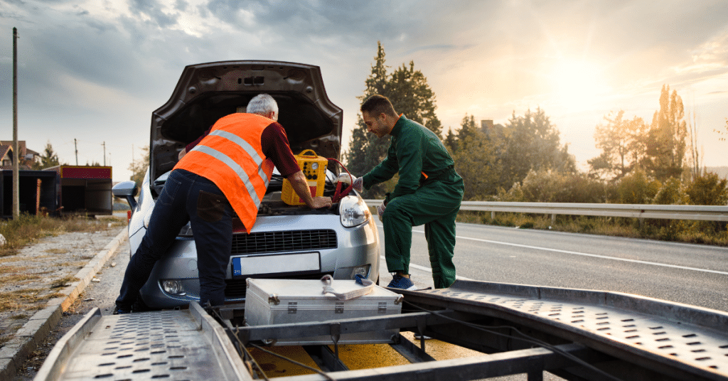 Top 7 Reasons You Might Need Roadside Truck Repair